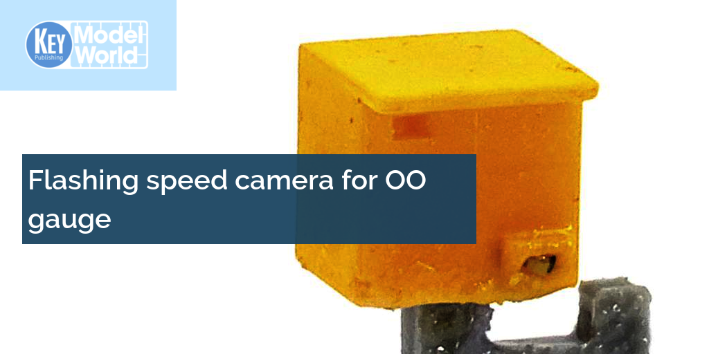 Flashing speed camera for OO gauge